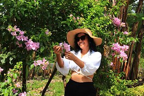 Natura Gardens Galápagos Hotel