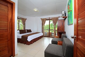 Natura Gardens Galápagos Hotel