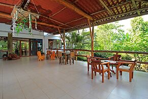 Natura Gardens Galápagos Hotel