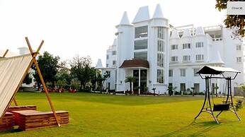 Tiaraa Hotels & Resorts