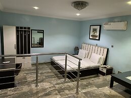 Islanders Lounge and Hotel
