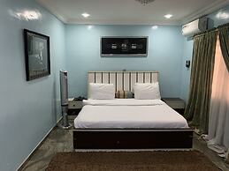 Islanders Lounge and Hotel