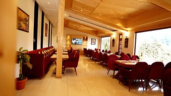 The Jungle Mountain Retreat