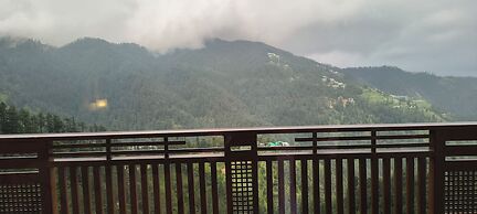 The Jungle Mountain Retreat