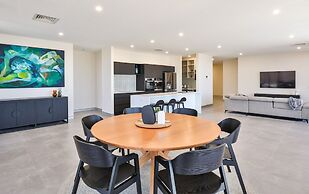 Indulge Apartments City View Penthouses