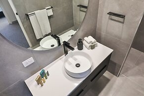 Indulge Apartments City View Penthouses