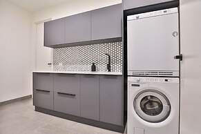 Indulge Apartments City View Penthouses