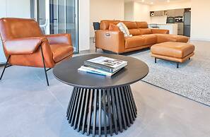 Indulge Apartments City View Penthouses