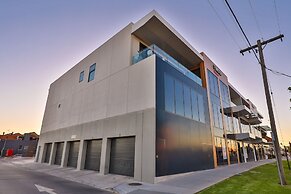 Indulge Apartments City View Penthouses