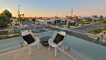 Indulge Apartments City View Penthouses