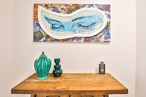 Indulge Apartments City View Penthouses