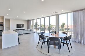 Indulge Apartments City View Penthouses