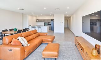 Indulge Apartments City View Penthouses