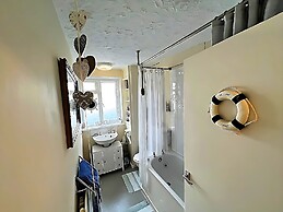 Stunning 2-bed Apartment in Bristol