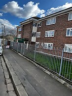 Stunning 2-bed Apartment in Bristol