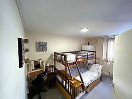 Stunning 2-bed Apartment in Bristol