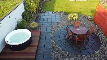 Luxury Lodges in Doolin Village