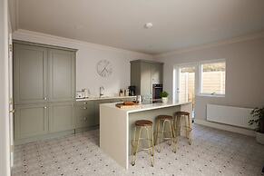 Luxury Lodges in Doolin Village