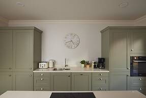 Luxury Lodges in Doolin Village