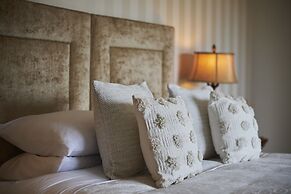 Luxury Lodges in Doolin Village