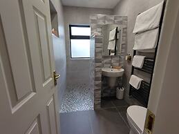 Luxury Lodges in Doolin Village