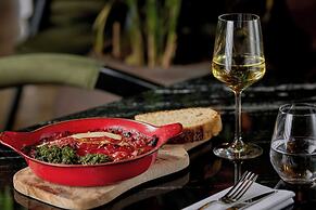 Stradom House, Autograph Collection