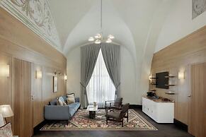 Stradom House, Autograph Collection