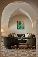 Stradom House, Autograph Collection