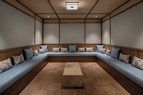 Stradom House, Autograph Collection