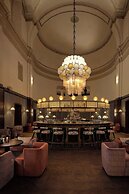 Stradom House, Autograph Collection