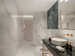 Stradom House, Autograph Collection