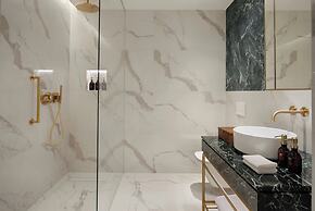 Stradom House, Autograph Collection