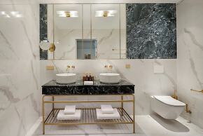 Stradom House, Autograph Collection