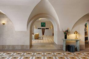 Stradom House, Autograph Collection