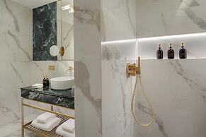 Stradom House, Autograph Collection