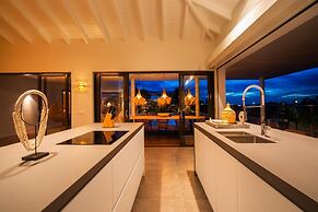 Luxurious Villa Reef With Private Pool