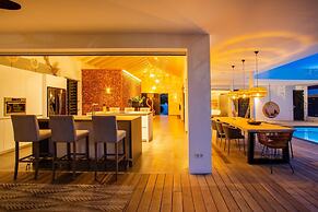 Luxurious Villa Coconut With Private Pool