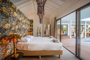 Luxurious Villa Flamingo With Private Pool