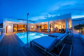 Luxurious Villa Flamingo With Private Pool