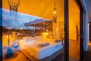 Luxurious Villa Flamingo With Private Pool