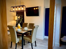Family Modern 3 Bed Hot Tub House in Blackpool