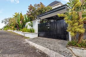 TJ White Villa 670m2 with Private Pool and Outstanding View by GLOBALS