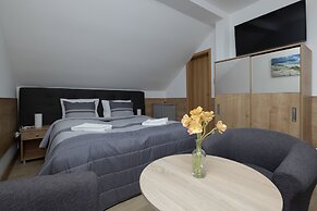 Villa Szamotulanka by Renters