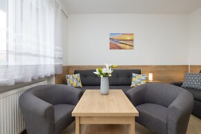 Villa Szamotulanka by Renters