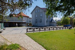 Villa Szamotulanka by Renters