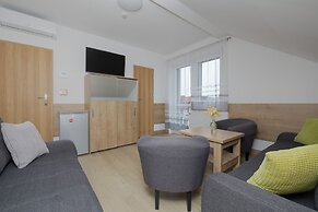 Villa Szamotulanka by Renters