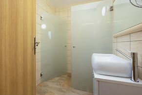 Villa Szamotulanka by Renters