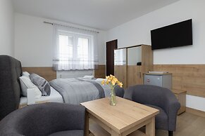 Villa Szamotulanka by Renters