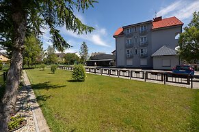 Villa Szamotulanka by Renters