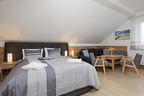 Villa Szamotulanka by Renters